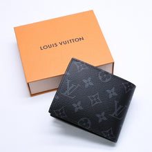 画像をギャラリービューアに読み込む, 新品未使用品 LOUIS VUITTON ルイヴィトン 財布 二つ折り財布 モノグラム・エクリプス ポルトフォイユ・マルコ M62545 ブラック 中古 4a005315