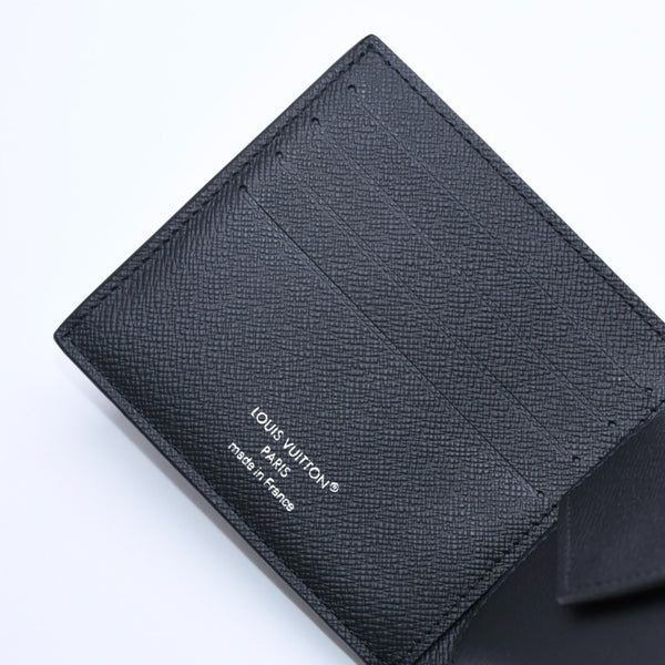 新品未使用品 LOUIS VUITTON ルイヴィトン 財布 二つ折り財布 モノグラム・エクリプス ポルトフォイユ・マルコ M62545 ブラック 中古 4a005315