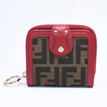 画像をギャラリービューアに読み込む, 極美品 FENDI フェンディ コンパクトウォレット 二つ折り財布 ズッカ柄 イタリア製 キャンバス レザー ブラウン レッド ゴールド金具 中古 4a006054