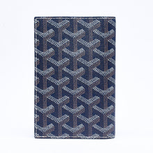 画像をギャラリービューアに読み込む, 新品同様 GOYARD ゴヤール グルネル パスポートケース カードケース GRENELPMLTY12CL12X PVC レザー ネイビー 中古 4a006019