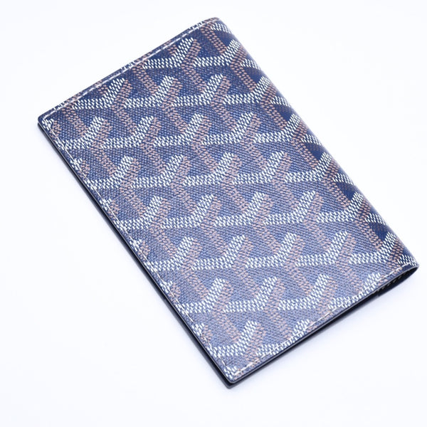 新品同様 GOYARD ゴヤール グルネル パスポートケース カードケース GRENELPMLTY12CL12X PVC レザー ネイビー 中古 4a006019