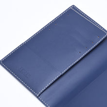 画像をギャラリービューアに読み込む, 新品同様 GOYARD ゴヤール グルネル パスポートケース カードケース GRENELPMLTY12CL12X PVC レザー ネイビー 中古 4a006019