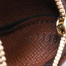 Load the image into the gallery viewer. 極美品 LOUIS VUITTON ルイヴィトン ポシェット クレ コインケース 小銭入れ M62650 モノグラム ブラウン 中古 4a006081