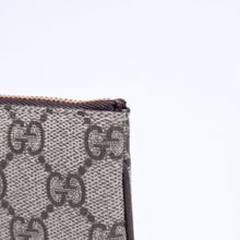 Load the image into the gallery viewer. 極美品 GUCCI グッチ コインケース 小銭入れ 小物入れ GG柄 GGキャンバス 772321 ゴールド金具 中古 4a006078