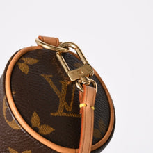将图片加载到图库查看器中。 極美品 LOUIS VUITTON ルイヴィトン パピヨンポーチ モノグラム アクセサリーポーチ ブラウン ゴールド金具 中古 4a006083