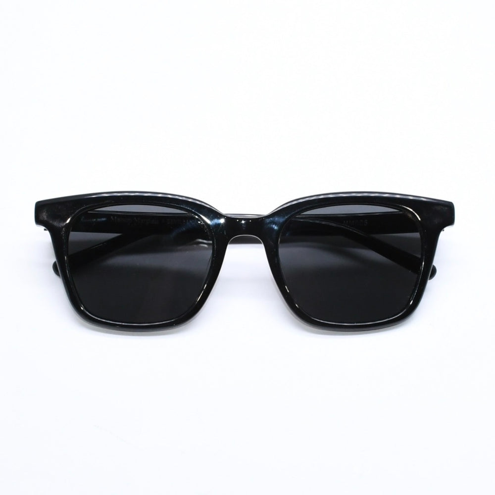 極美品 GENTLE MONSTER ×Maison Margiela ジェントルモンスター メゾンマルジェラ サングラス サイズ53□23 144 ブラック 中古 4a006191