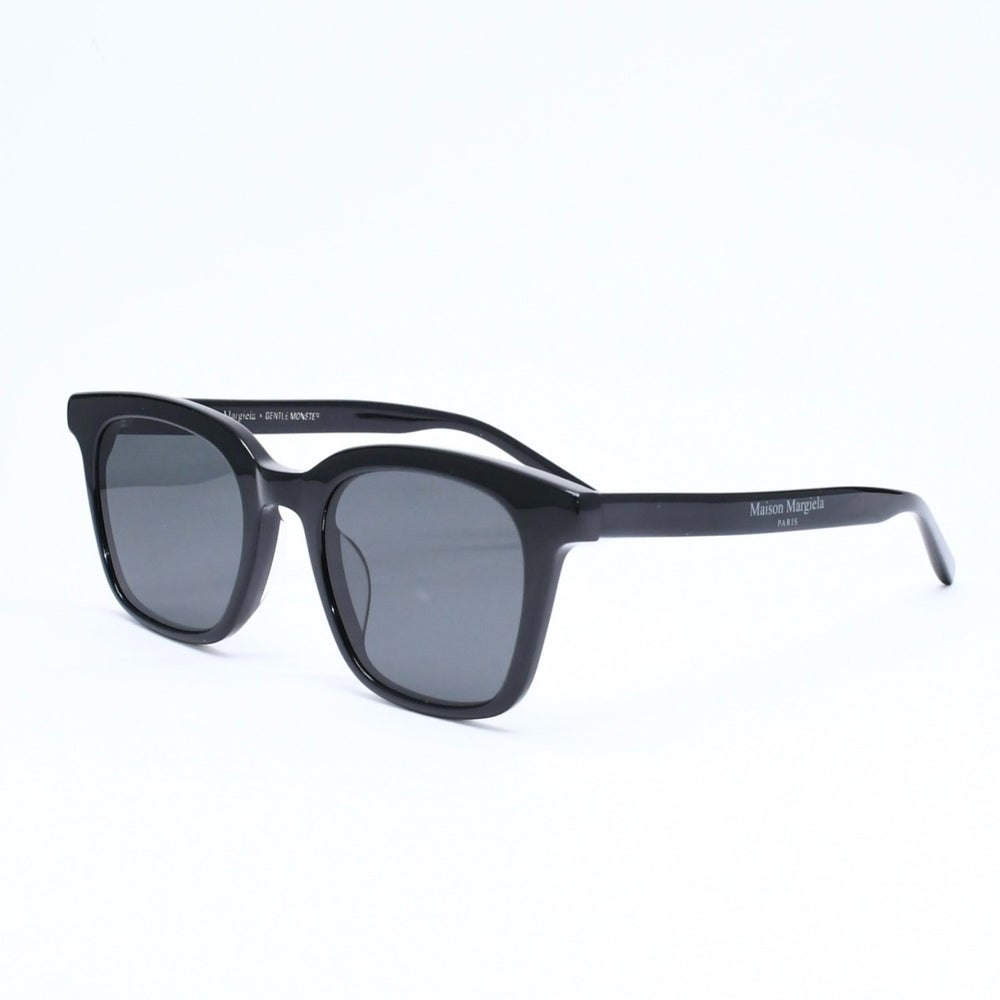 極美品 GENTLE MONSTER ×Maison Margiela ジェントルモンスター メゾンマルジェラ サングラス サイズ53□23 144 ブラック 中古 4a006191