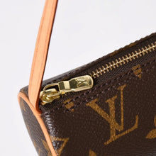 将图片加载到图库查看器中。 極美品 LOUIS VUITTON ルイヴィトン パピヨンポーチ モノグラム アクセサリーポーチ ブラウン ゴールド金具 中古 4a006083