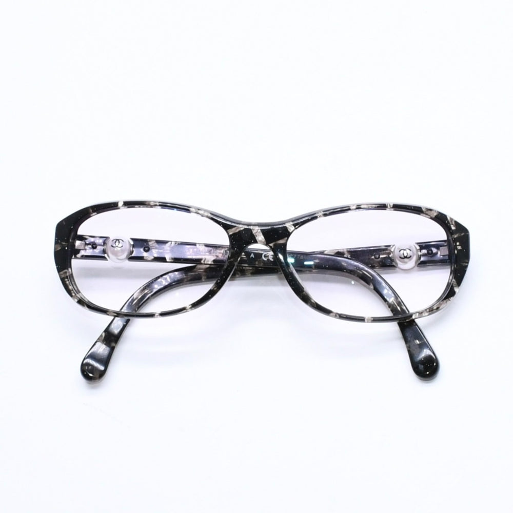 極美品 CHANEL シャネル 伊達メガネ アイウェア 3224-A c.1284 サイズ53□16 135 ココマーク フェイクパール ラメ マーブル 中古 4a006167