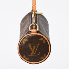 将图片加载到图库查看器中。 極美品 LOUIS VUITTON ルイヴィトン パピヨンポーチ モノグラム アクセサリーポーチ ブラウン ゴールド金具 中古 4a006083