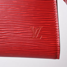 画像をギャラリービューアに読み込む, 新品同様品 LOUIS VUITTON ルイヴィトン ポシェットアクセソワール エピレザー M52947 カスティリアンレッド ゴールド金具 中古 4a006088