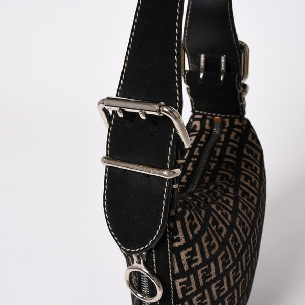 FENDI フェンディ ズッキーノ オイスター ワンショルダーバッグ キャンバス レザー ブラック ベージュ シルバー金具 美品 中古 4a003964