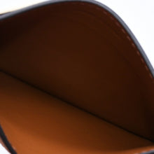 Load the image into the gallery viewer. 極美品 CELINE セリーヌ カードケース カードホルダー トリオンフキャンバス F-FG-1233 ブラウン ホワイト 中古 4a006066