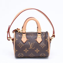 画像をギャラリービューアに読み込む, 極美品 LOUIS VUITTON ルイヴィトン モノグラム ビジュー サック マイクロスピーディ チャーム M00544 ブラウン ゴールド金具 4a006049