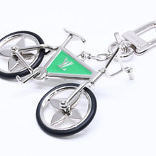 画像をギャラリービューアに読み込む, 極美品 LOUIS VUITTON ルイヴィトン BIJOU DE SAC BIKE ビジューサック バイク チャーム キーホルダー M77148 シルバー グリーン 中古 4a006085