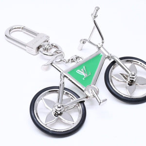 極美品 LOUIS VUITTON ルイヴィトン BIJOU DE SAC BIKE ビジューサック バイク チャーム キーホルダー M77148 シルバー グリーン 中古 4a006085
