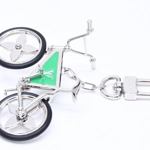 極美品 LOUIS VUITTON ルイヴィトン BIJOU DE SAC BIKE ビジューサック バイク チャーム キーホルダー M77148 シルバー グリーン 中古 4a006085