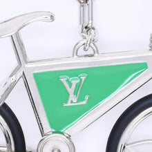 画像をギャラリービューアに読み込む, 極美品 LOUIS VUITTON ルイヴィトン BIJOU DE SAC BIKE ビジューサック バイク チャーム キーホルダー M77148 シルバー グリーン 中古 4a006085