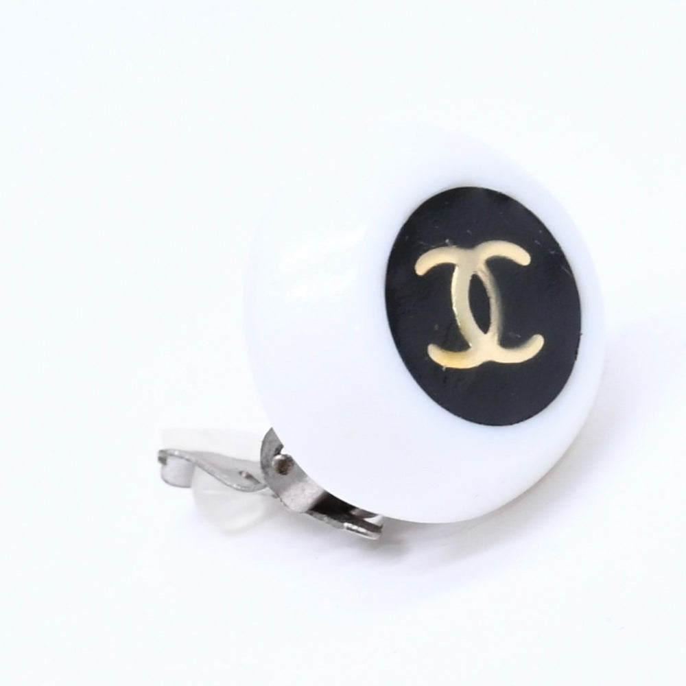 CHANEL Cocomark earrings Weight approx. 9.87g 96P stamp Resin metal White Black Bicolor For both ears Good condition Used 4c070661