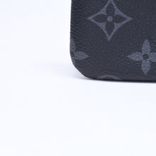 Load the image into the gallery viewer. 極美品 LOUIS VUITTON ルイヴィトン モノグラム・エクリプス ポシェット・クレ M80905 コインケース ブラック グレー 中古 4a006092