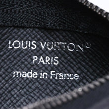 Load the image into the gallery viewer. 極美品 LOUIS VUITTON ルイヴィトン モノグラム・エクリプス ポシェット・クレ M80905 コインケース ブラック グレー 中古 4a006092
