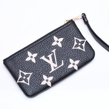 Load the image into the gallery viewer. 極美品 LOUIS VUITTON ルイヴィトン コインケース モノグラム・アンプラント ノワール ポシェットクレ M80885 ブラック ベージュ 中古 4a006053