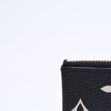 Load the image into the gallery viewer. 極美品 LOUIS VUITTON ルイヴィトン コインケース モノグラム・アンプラント ノワール ポシェットクレ M80885 ブラック ベージュ 中古 4a006053