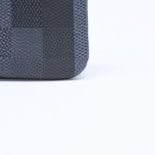 Load the image into the gallery viewer. 新品未使用品 LOUIS VUITTON ルイヴィトン コインケース ダモフラージュ・キャンバス ポシェットクレ M28666 ブラック グレー 中古 4a006091
