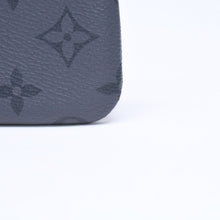 Load the image into the gallery viewer. 極美品 LOUIS VUITTON ルイヴィトン モノグラム・エクリプス ポシェット・クレ M80905 コインケース ブラック グレー 中古 4a006092