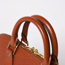 画像をギャラリービューアに読み込む, 極美品 LOUIS VUITTON ルイヴィトン アルマ ハンドバッグ M52419 エピレザー ケニアブラウン MI0976 ゴールド金具 中古 4a006087
