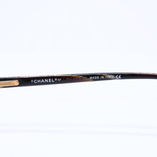 将图片加载到图库查看器中。 極美品 CHANEL シャネル リムレス サングラス アイウェア 2025 c.153 サイズ54□18 130 ココマーク マーブル パープル 中古 4a006179