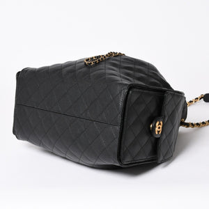 極美品 CHANEL シャネル CHANEL 25 ミディアム チェーンワンショルダーバッグ AS5311 ココマーク キャビアスキン ブラック 中古 4a006147