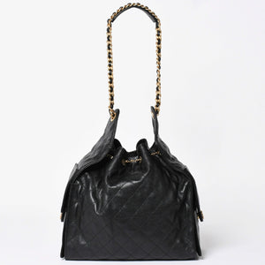 極美品 CHANEL シャネル CHANEL 25 ミディアム チェーンワンショルダーバッグ AS5311 ココマーク キャビアスキン ブラック 中古 4a006147
