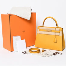 画像をギャラリービューアに読み込む, 新品未使用 HERMES エルメス ケリー28 外縫い ジョーヌアンブル C刻印 ヴォーエプソン ゴールド金具 ハンドバッグ 中古 4a006151