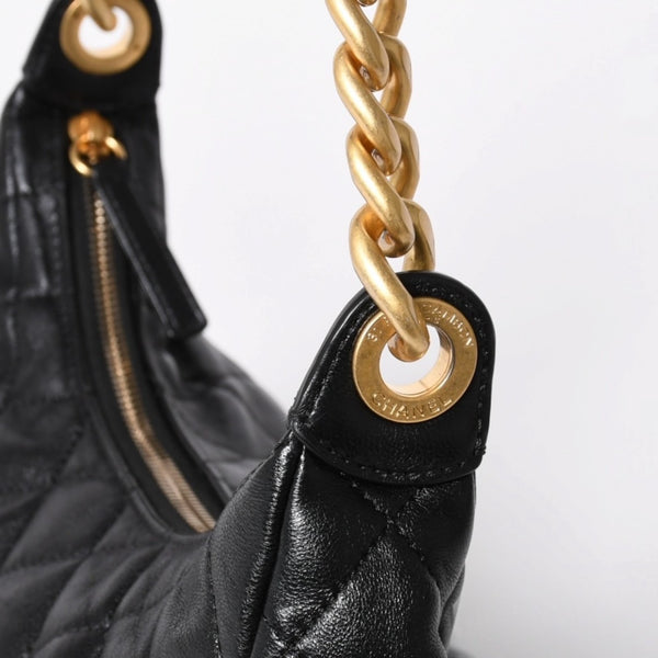 新品同様 CHANEL シャネル ラージ ホーボー ワンショルダーバッグ AS5339 ランダム番台 ココマーク ラムスキン ブラック 中古 4a006148