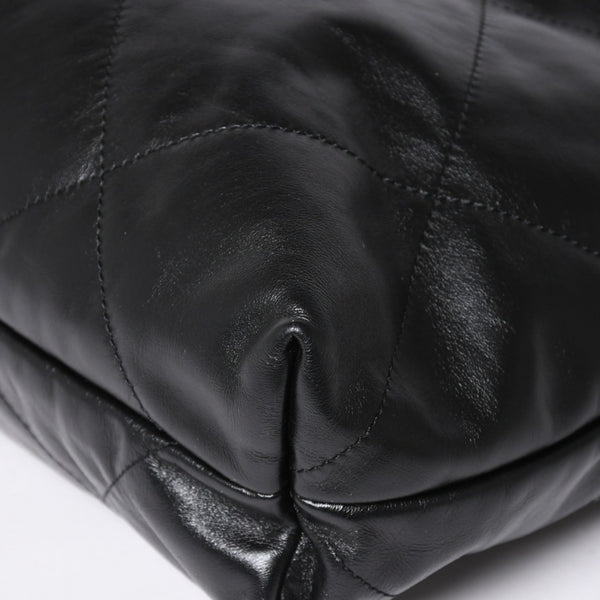 新品同様 CHANEL シャネル CHANEL 22 ミディアム チェーンワンショルダーバッグ AS3261 ココマーク シャイニーカーフスキン 中古 4a006150