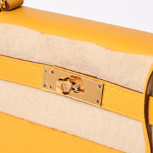 画像をギャラリービューアに読み込む, 新品未使用 HERMES エルメス ケリー28 外縫い ジョーヌアンブル C刻印 ヴォーエプソン ゴールド金具 ハンドバッグ 中古 4a006151