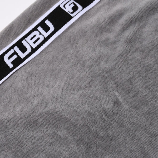 極美品 FUBU フブ トラックジャケット ジャージ サイズXL ベロア サイドロゴ コットン グレー ブラック 中古 4a005914