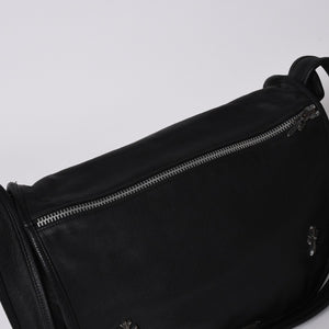 極美品 CHROME HEARTS クロムハーツ Gunslinger Messenger Bag スモールCHクロス ガンスリンガー メッセンジャーバッグ ショルダーバッグ ブラック 中古 4a006155
