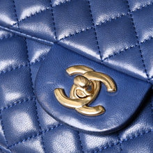 画像をギャラリービューアに読み込む, CHANEL シャネル チェーンショルダーバッグ マトラッセ25 バレンタイン限定 ココマーク ラムスキン ブルー 13番台 美品 中古 4a000617
