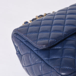 CHANEL シャネル チェーンショルダーバッグ マトラッセ25 バレンタイン限定 ココマーク ラムスキン ブルー 13番台 美品 中古 4a000617