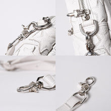 画像をギャラリービューアに読み込む, 極美品 CHROME HEARTS クロムハーツ TAKA MINI タカ ミニ ショルダーバッグ ラスベガス限定 スターパッチ スター装飾 ホワイト 中古 4a006160