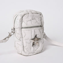 画像をギャラリービューアに読み込む, 極美品 CHROME HEARTS クロムハーツ TAKA MINI タカ ミニ ショルダーバッグ ラスベガス限定 スターパッチ スター装飾 ホワイト 中古 4a006160