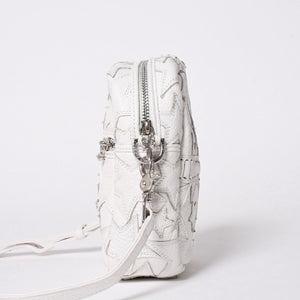 極美品 CHROME HEARTS クロムハーツ TAKA MINI タカ ミニ ショルダーバッグ ラスベガス限定 スターパッチ スター装飾 ホワイト 中古 4a006160