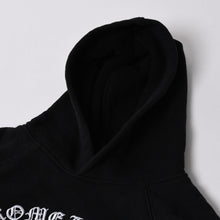 画像をギャラリービューアに読み込む, 極美品 CHROME HEARTS クロムハーツ プルオーバーフーディー パーカー サイズ6Y キッズ セメタリークロス オールドイングリッシュ 中古 4a005511