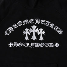 画像をギャラリービューアに読み込む, 極美品 CHROME HEARTS クロムハーツ プルオーバーフーディー パーカー サイズ6Y キッズ セメタリークロス オールドイングリッシュ 中古 4a005511