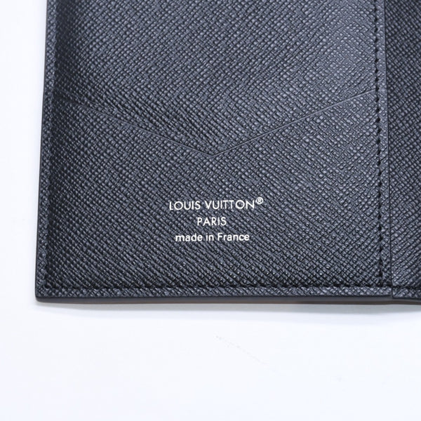 極美品 LOUIS VUITTON ルイヴィトン パスポートケース ブラック グレー M64501 クーヴェルテュールパスポール 中古 4a006172