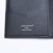 画像をギャラリービューアに読み込む, 極美品 LOUIS VUITTON ルイヴィトン パスポートケース ブラック グレー M64501 クーヴェルテュールパスポール 中古 4a006172