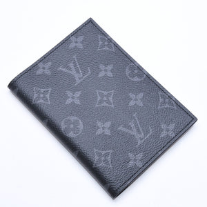 極美品 LOUIS VUITTON ルイヴィトン パスポートケース ブラック グレー M64501 クーヴェルテュールパスポール 中古 4a006172