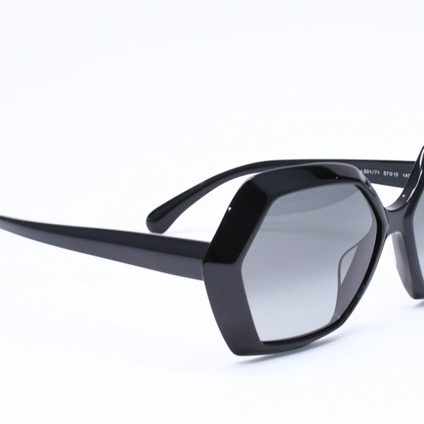 極美品 CHANEL シャネル サングラス アイウェア 5367-A c.501/71 サイズ57□15 140 ココマーク ブラック ヘキサゴンフレーム 中古 4a006197